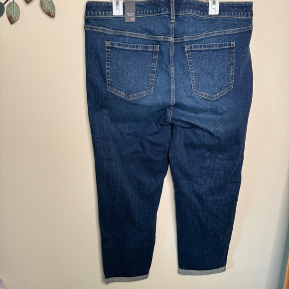 Torrid - Perfect Boyfriend Mid-Rise Jean - Size 18 - Picture 5 of 13